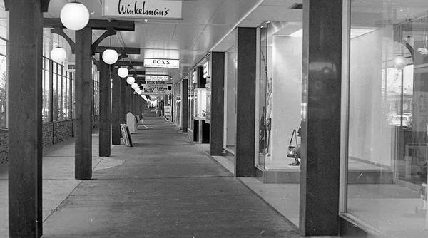 Frandor Shopping Center - Frandor Shopping Center Photo From Lansing State Journal (newer photo)